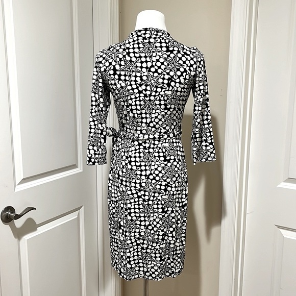 Diane Von Furstenberg New Julian Two Stars and Polka Dots Wrap Dress - Picture 6 of 9